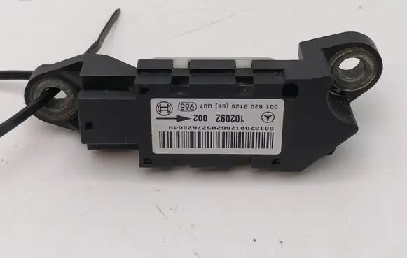 Mercedes-Benz C W203 Airbag deployment crash/impact sensor 0018209126