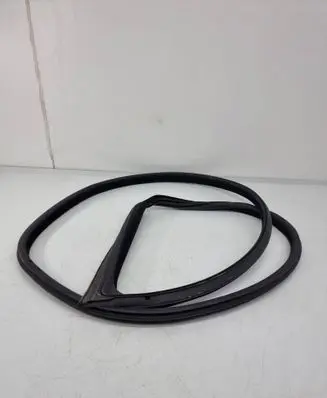 BMW M4 F82 F83 Front door rubber seal 7279741