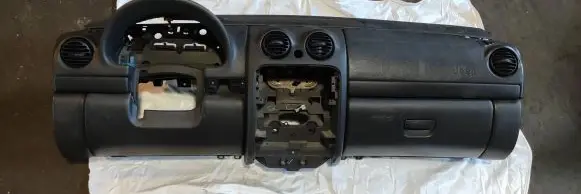 Jeep Cherokee III KJ Dashboard
