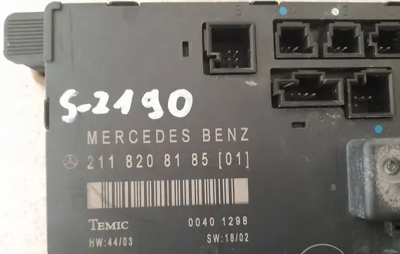 Mercedes-Benz E W211 Door control unit/module A2118208185 2118208185
