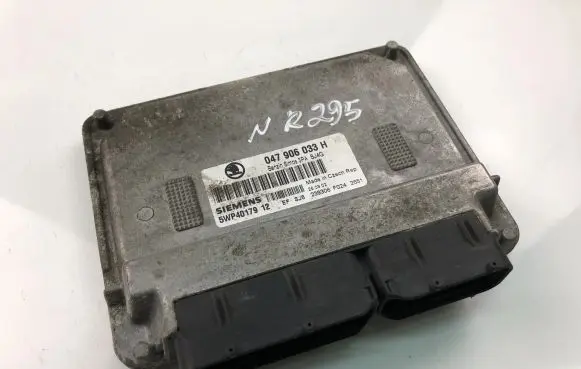 Skoda Fabia Mk1 (6Y) Engine control unit/module ECU 047906033H