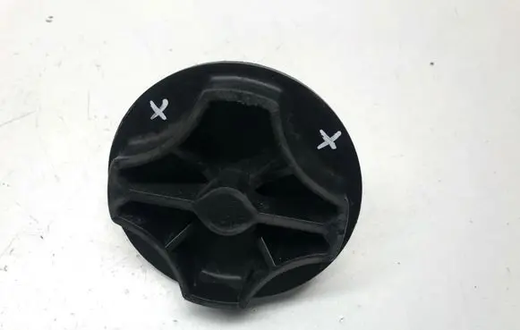 KIA Carens I Spare wheel bolt 