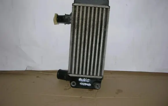 Toyota Auris 150 Intercooler radiator