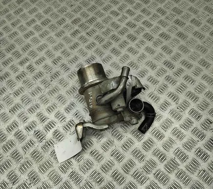 Volkswagen Caddy EGR valve cooler 04L131501L 04L131512AJ