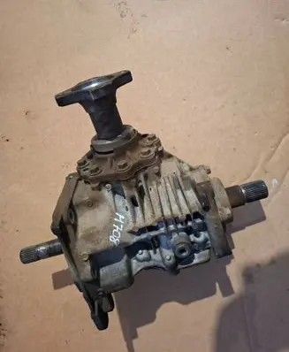 Dacia Duster Gearbox transfer box case 8200988056 8200988057 8200988059
