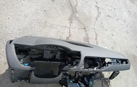 Citroen C5 Dashboard 9682177977
