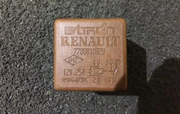 Renault Laguna I Other relay 7700810929 12v.25a