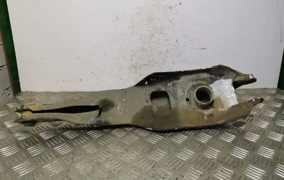 Jeep Cherokee Rear control arm