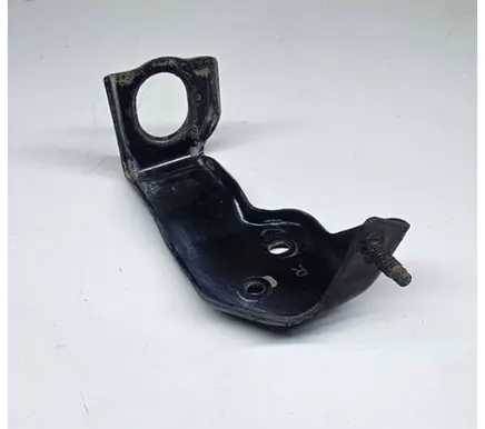 Radiator mount bracket