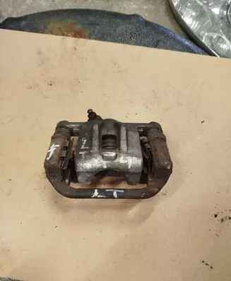 Suzuki Forenza Rear brake caliper 