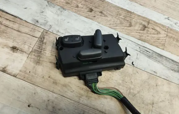 Chrysler Pacifica Seat control switch 0YD10TRMAD
