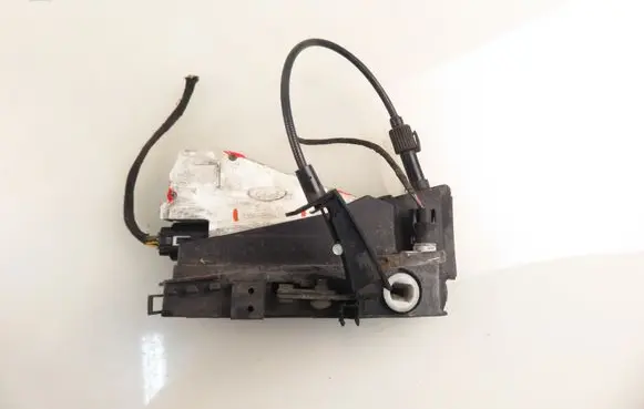 Seat Alhambra (Mk1) Rear door lock 93BG220A20DD