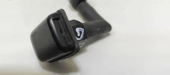 Chrysler PT Cruiser Rear window washer spray nozzle 