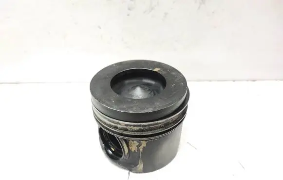 BMW 2 F46 Piston 843ME