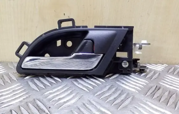 Honda CR-V Front door interior handle 43712XXX