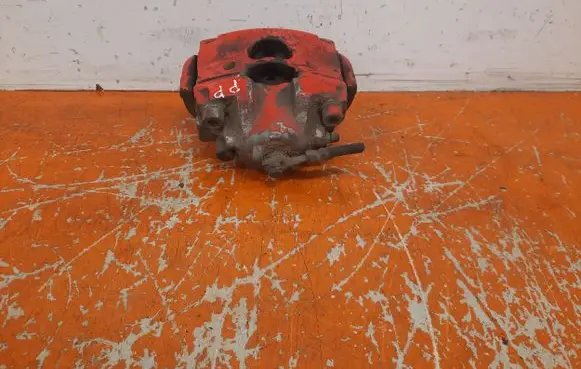 Volkswagen Golf Plus Front brake caliper