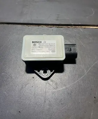 Audi A6 S6 C6 4F ESP acceleration yaw rate sensor 8E0907637B 0265005618