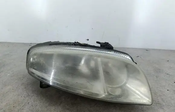 Alfa Romeo GT Headlight/headlamp 60681583