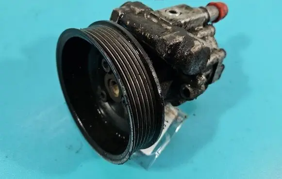 Volkswagen Polo III 6N 6N2 6NF Power steering pump IMPRK1528904