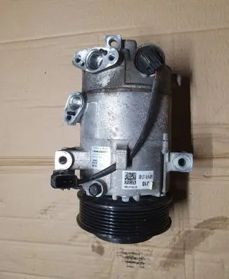 KIA Ceed Air conditioning (A/C) compressor (pump) 97701J7000