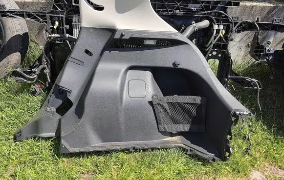 Nissan Leaf II (ZE1) Other interior part 849505SHOB