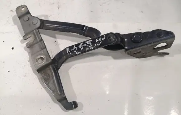 Audi A6 S6 C5 4B Tailgate/trunk/boot hinge 4B5827302