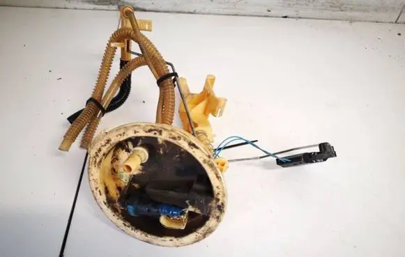 BMW 1 E81 E87 Fuel level sensor 7190944