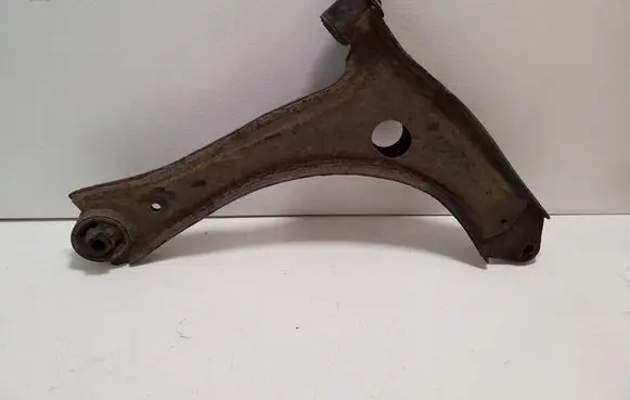 Front lower control arm/wishbone