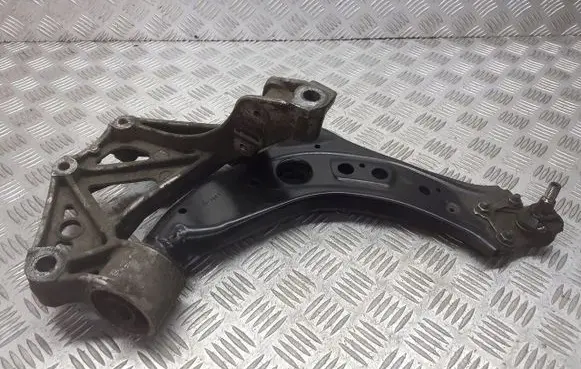 Volkswagen Polo IV 9N3 Front control arm