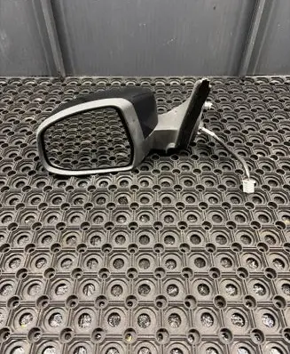 Ford Mondeo MK IV Front door electric wing mirror E9034384 E9024384