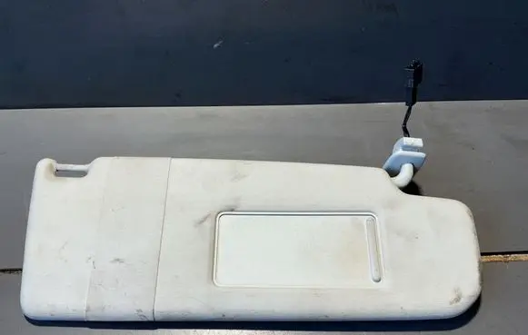 Volkswagen Golf Plus Sun visor 