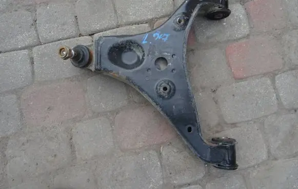 Mercedes-Benz Sprinter W907 W910 Front lower control arm/wishbone
