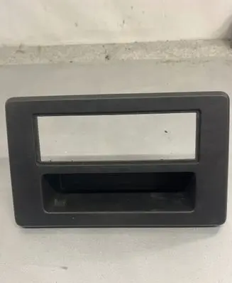 Renault Master III Radio/GPS head unit trim 682603502R