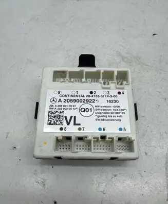 Mercedes-Benz C W205 Door control unit/module A2059002922 A2059010007