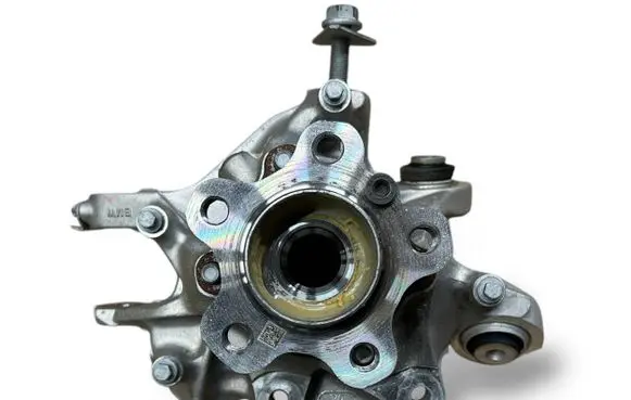 Rear wheel hub spindle/knuckle
