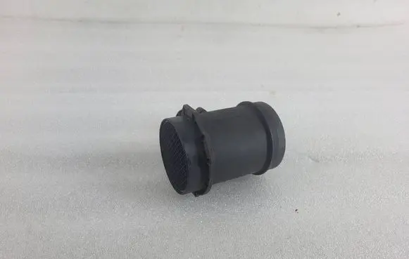BMW 7 E65 E66 Mass air flow meter 7501554