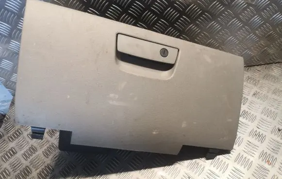 Jeep Grand Cherokee (WK) Glove box 5JY771J3AE