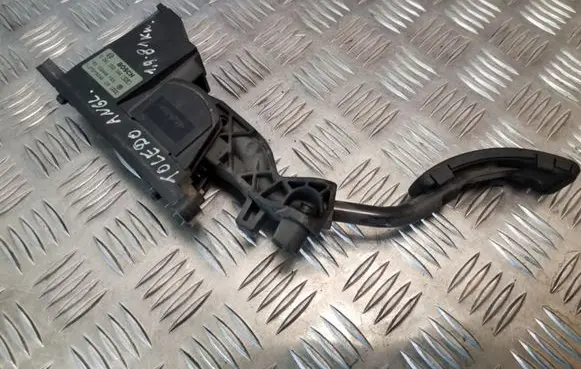 Seat Toledo II (1M) Accelerator throttle pedal 0281002346 1J2721503B