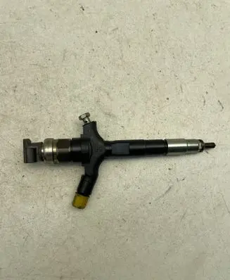 Fuel injector