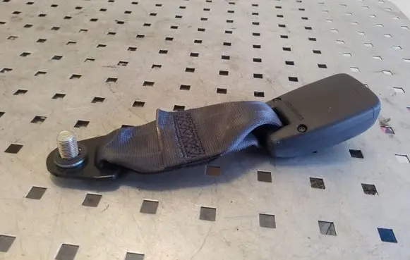 Honda CR-V Rear seatbelt buckle
