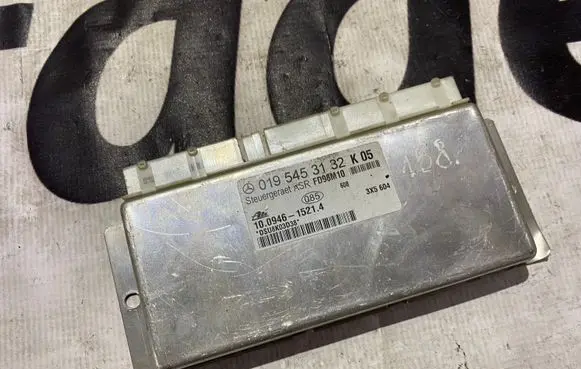 Mercedes-Benz CLK A208 C208 ABS control unit/module A0195453132 0195453132