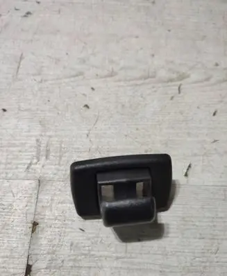 Sun visor clip/hook/bracket