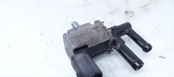 Nissan Juke I F15 Turbo solenoid valve K5T48583