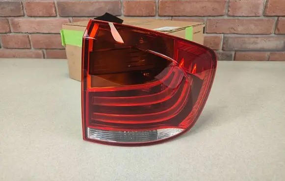 BMW X1 E84 Rear/tail lights 2990110