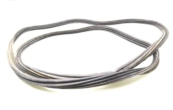 Trunk rubber seal (body)