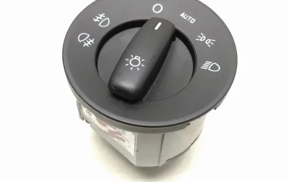 Skoda Octavia Mk2 (1Z) Light switch 1Z0941431J 10009058