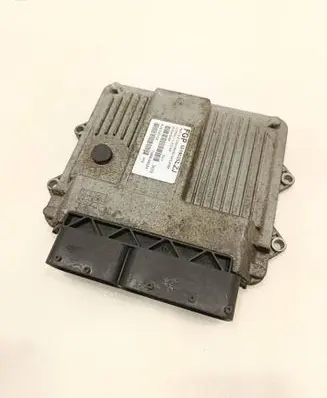 Opel Corsa C Engine control unit/module 55196352 7160004904 5FPSKG48F
