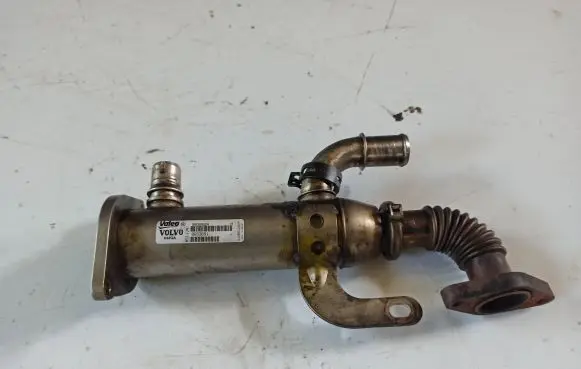 Ford Focus EGR valve cooler 8653691 993062H H44GA