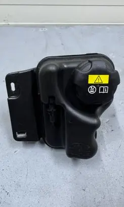 BMW 3 F30 F35 F31 Coolant expansion tank/reservoir 8617048