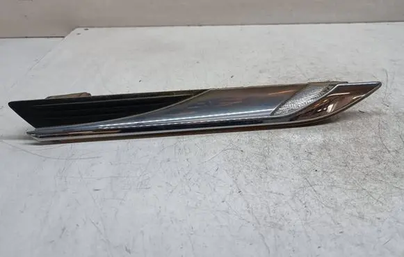 BMW 6 F12 F13 Front fender indicator light 7221860 7221862